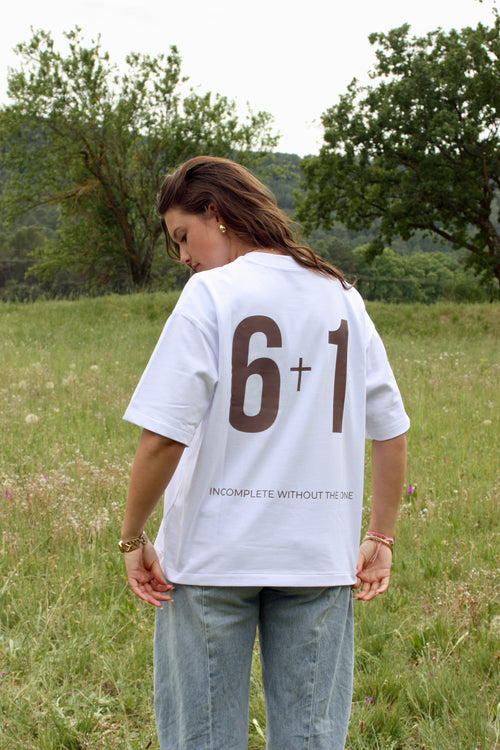 White 6+1 T-shirt (Unisex)